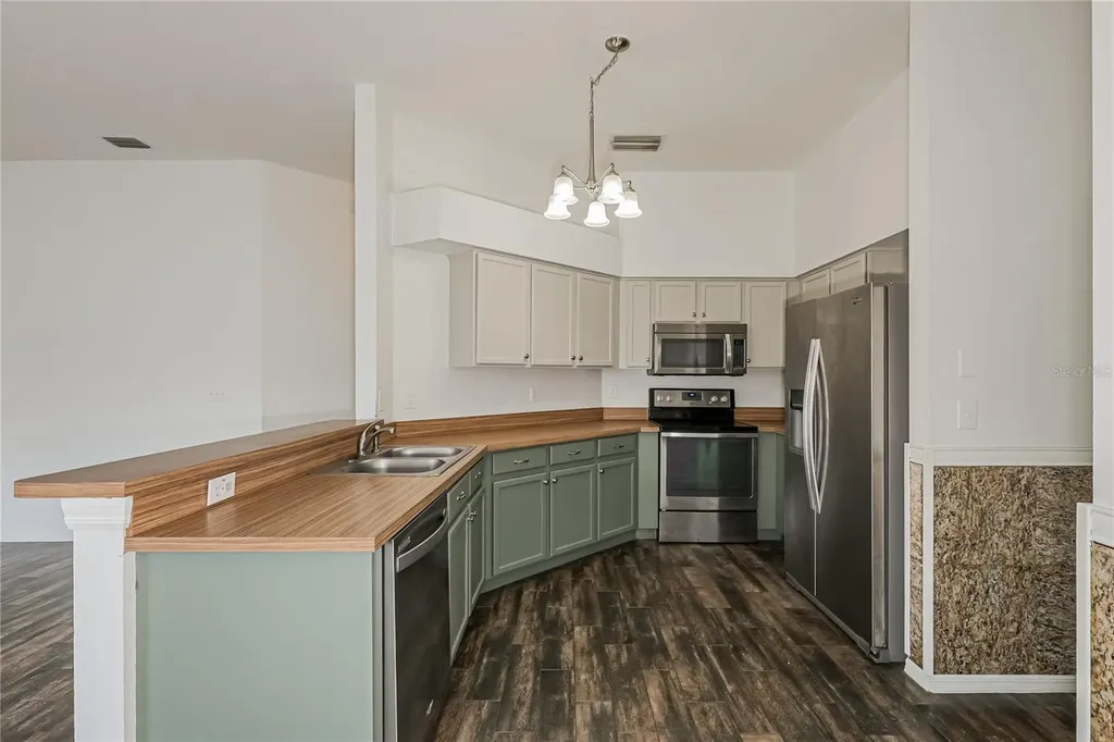 544 Lindsay Anne Court Plant City FL 33563