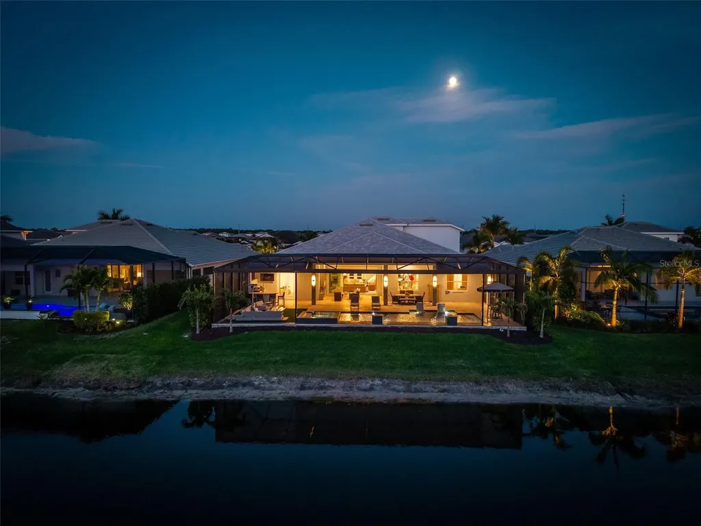 8331 Redonda Loop Lakewood Ranch FL 34202