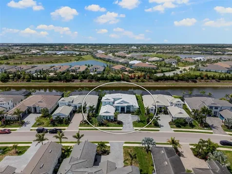 8331 Redonda Loop Lakewood Ranch FL 34202