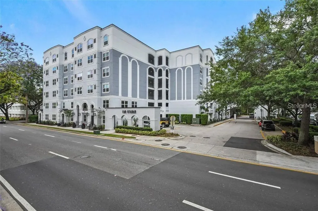 300 E South Street Orlando FL 32801