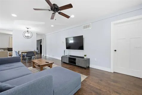403 NE 9 Street Gainesville FL 32601