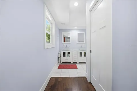 403 NE 9 Street Gainesville FL 32601