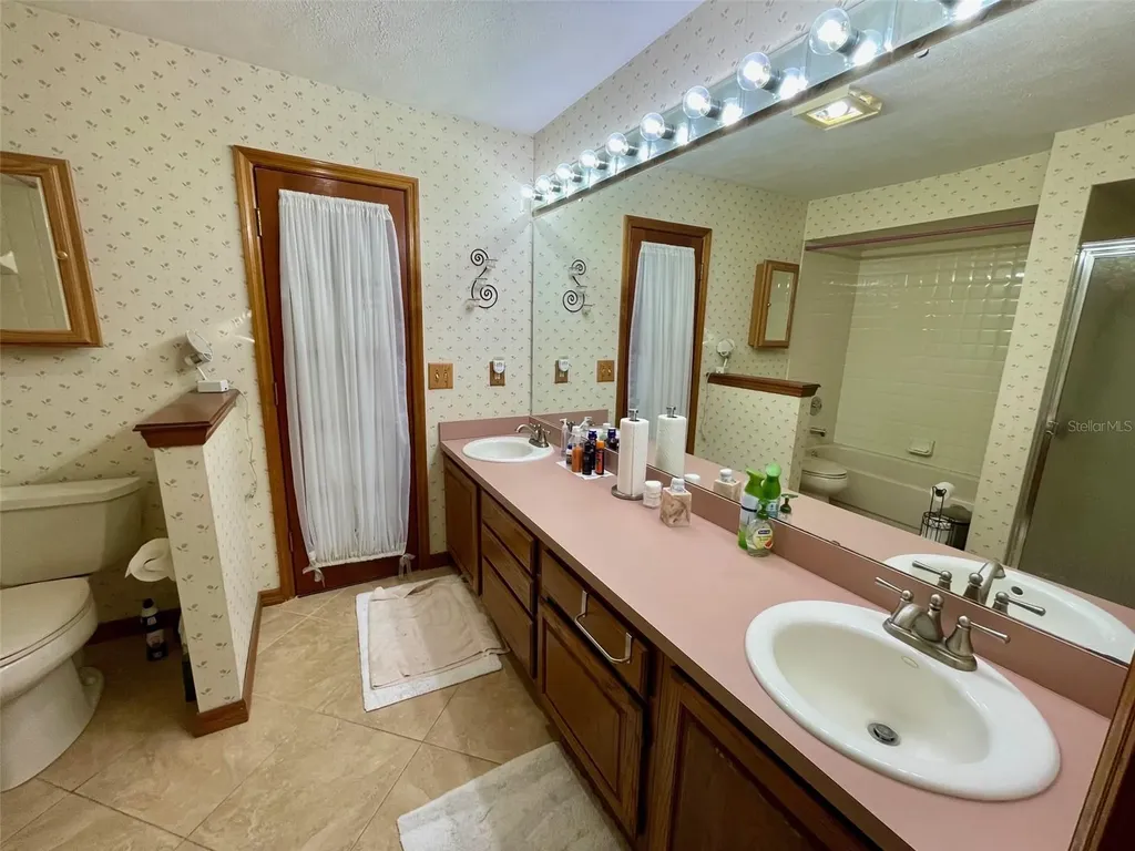 349 Seminole Woods Boulevard Geneva FL 32732