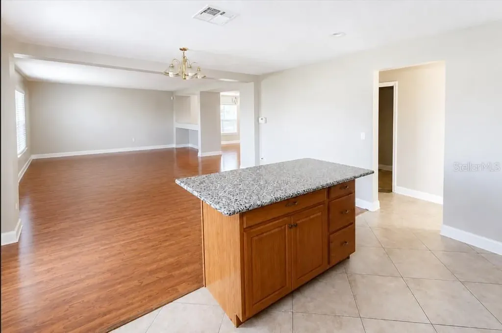 12827 Oulton Circle Orlando FL 32832