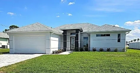 3027 SW 16th Place Cape Coral FL 33914