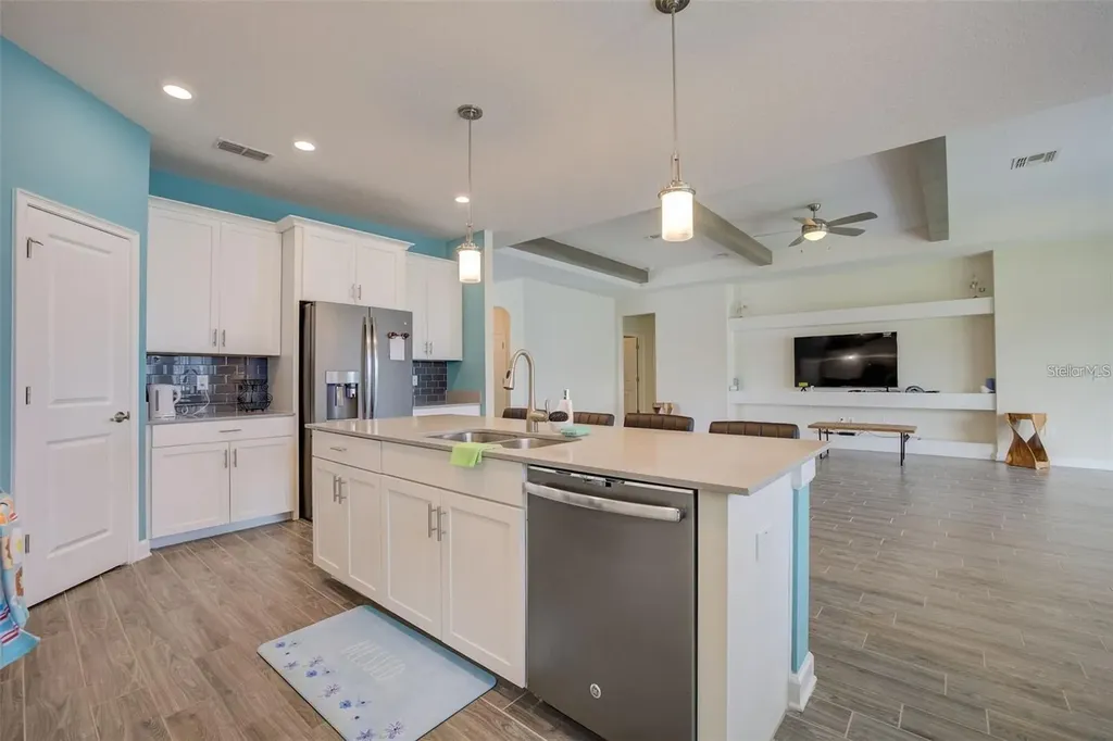 4693 Fairy Tale Circle Kissimmee FL 34746