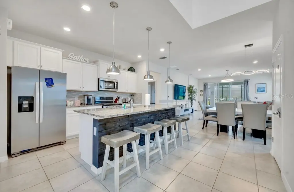 7204 Oakmoss Loop Davenport FL 33837