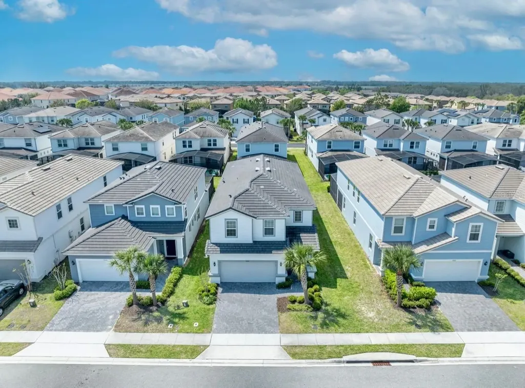 7204 Oakmoss Loop Davenport FL 33837