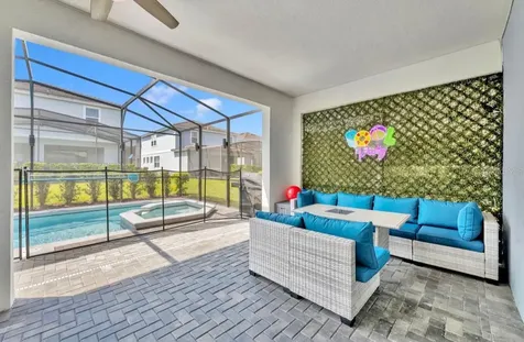 7204 Oakmoss Loop Davenport FL 33837