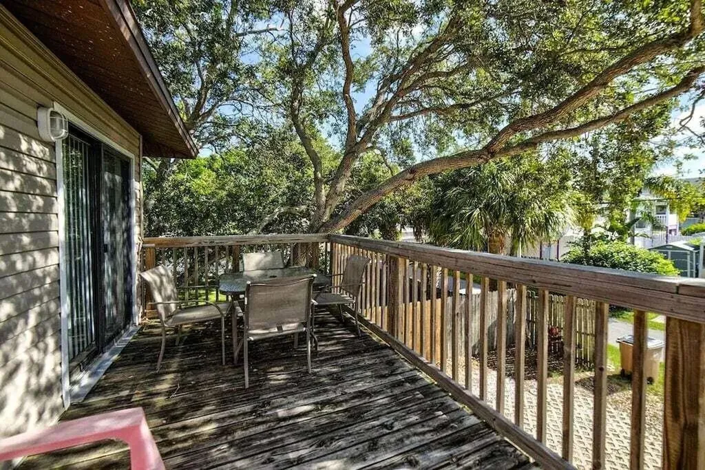 725 1st Street Indian Rocks Beach FL 33785