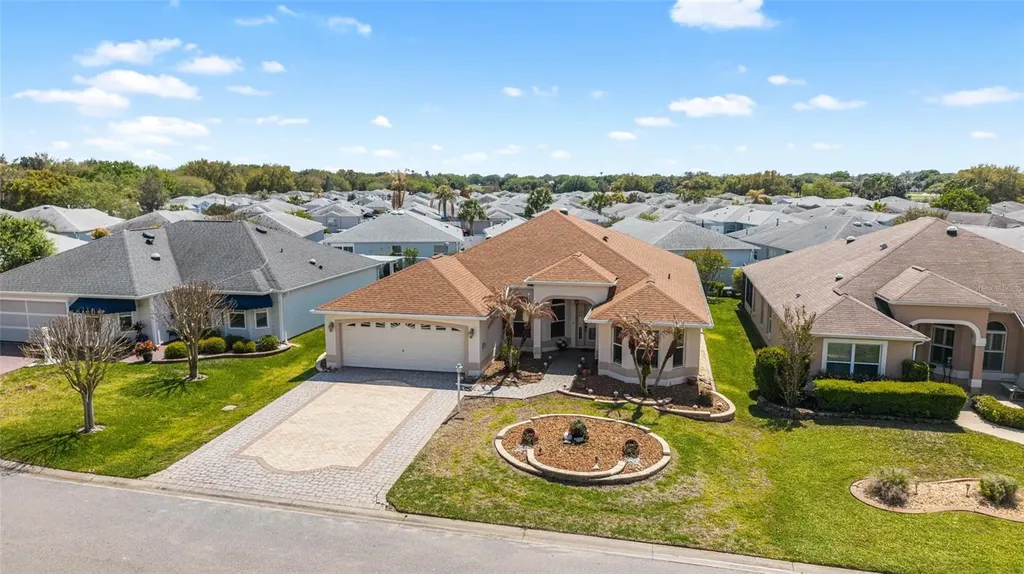 17984 SE 89th Rothway Court The Villages FL 32162
