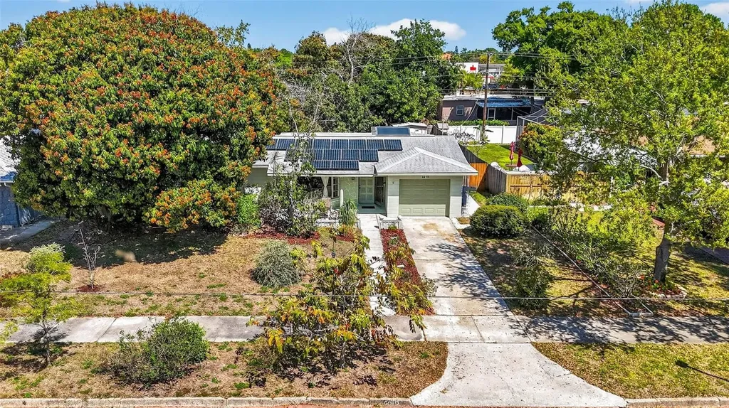 6019 8th Avenue N St Petersburg FL 33710
