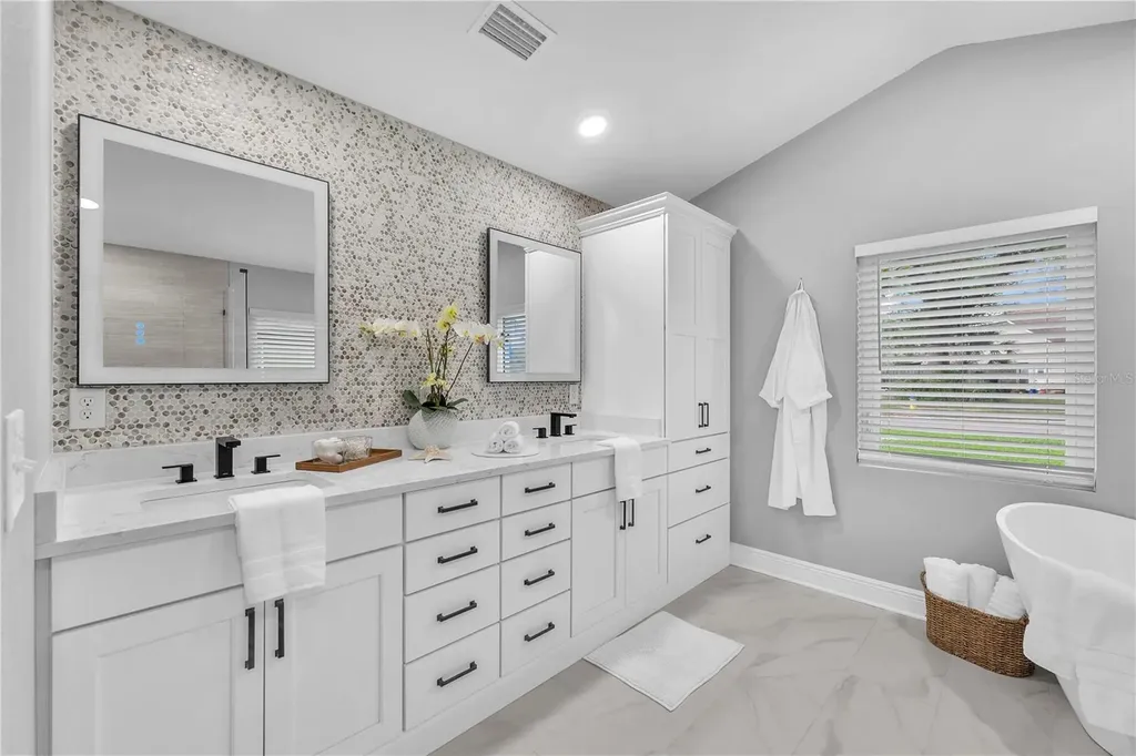 3834 Cold Creek Drive Valrico FL 33596