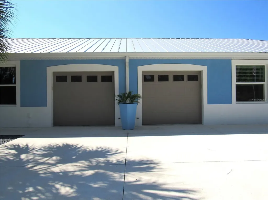 2074 & 2076 Como Street Port Charlotte FL 33948