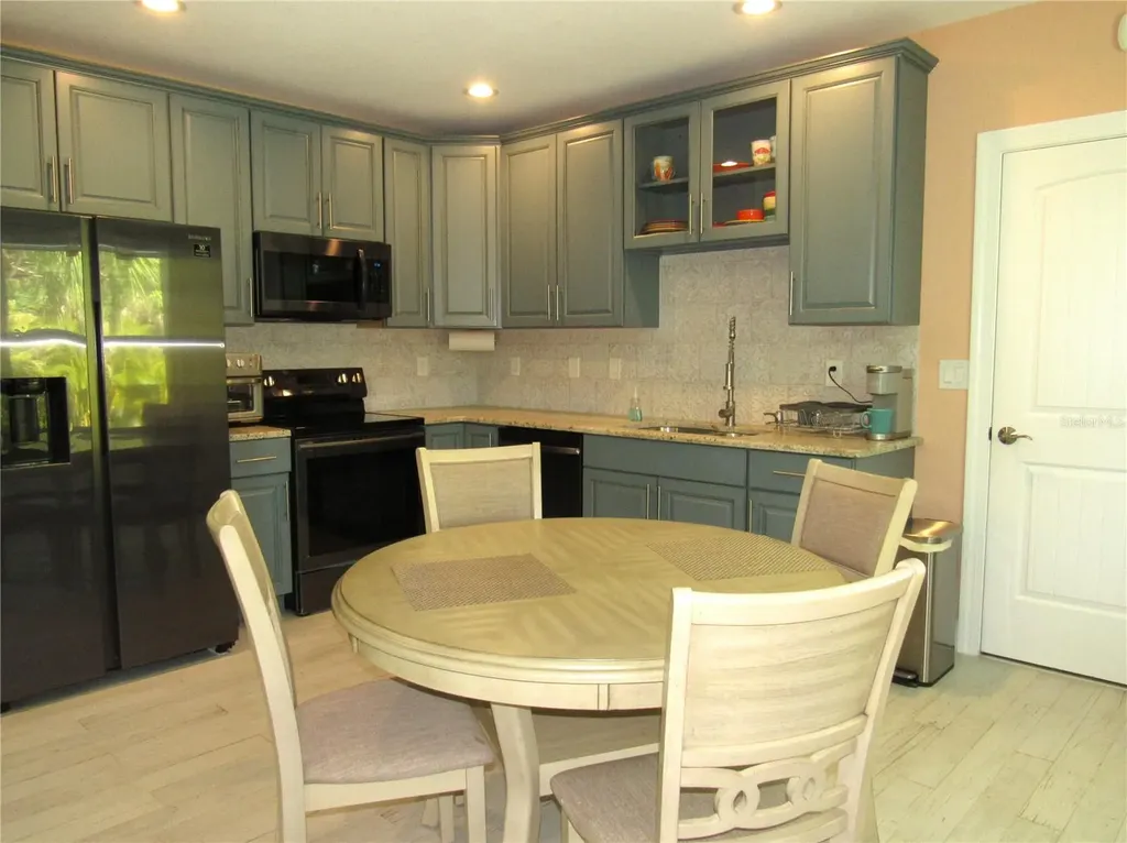 2074 & 2076 Como Street Port Charlotte FL 33948