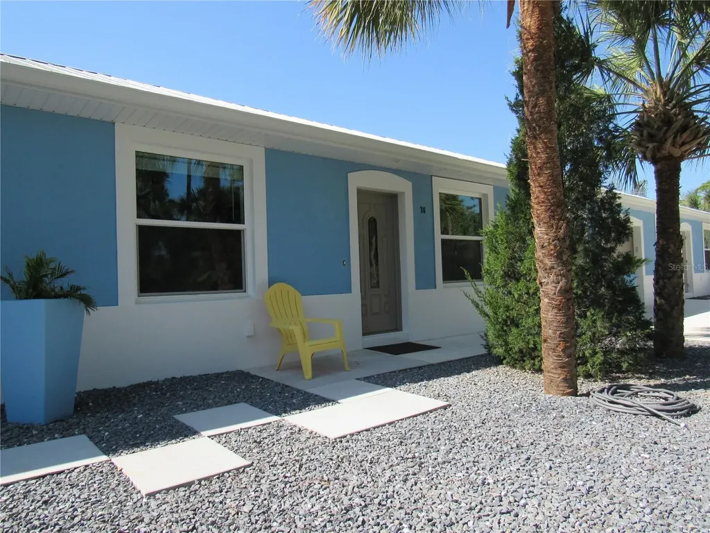 2074 & 2076 Como Street Port Charlotte FL 33948