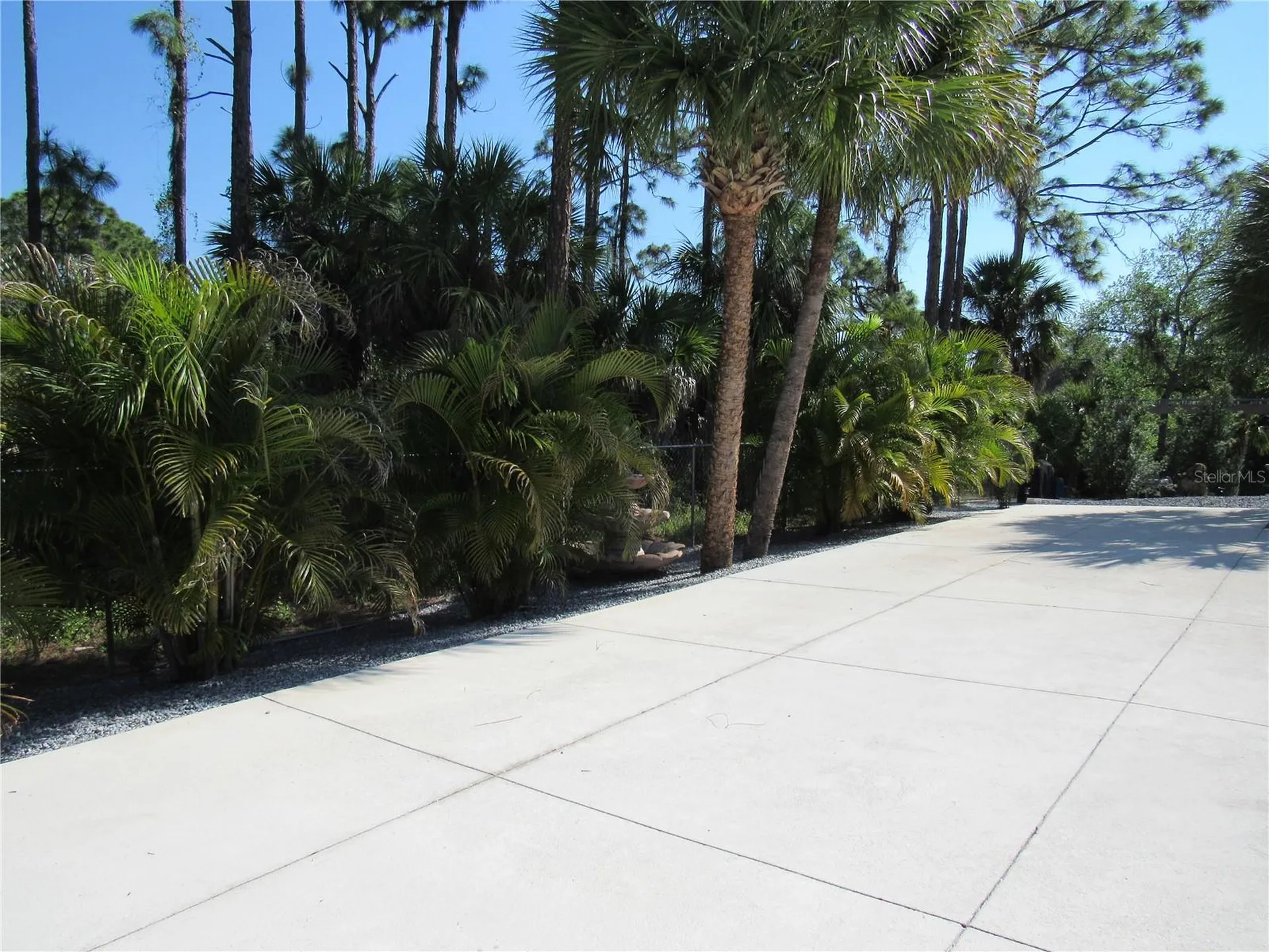 2074 & 2076 Como Street Port Charlotte FL 33948
