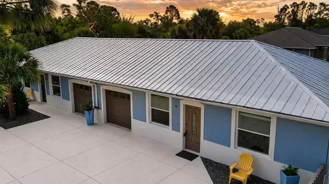 2074 & 2076 Como Street Port Charlotte FL 33948