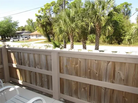 2074 & 2076 Como Street Port Charlotte FL 33948