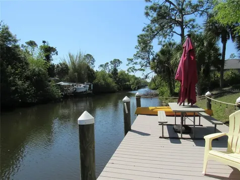 2074 & 2076 Como Street Port Charlotte FL 33948