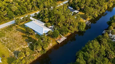 2074 & 2076 Como Street Port Charlotte FL 33948