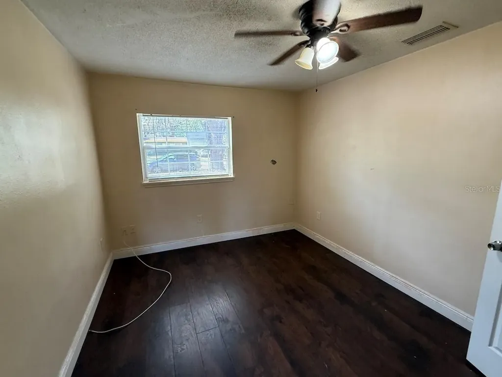 4213 Seybold Avenue Orlando FL 32808