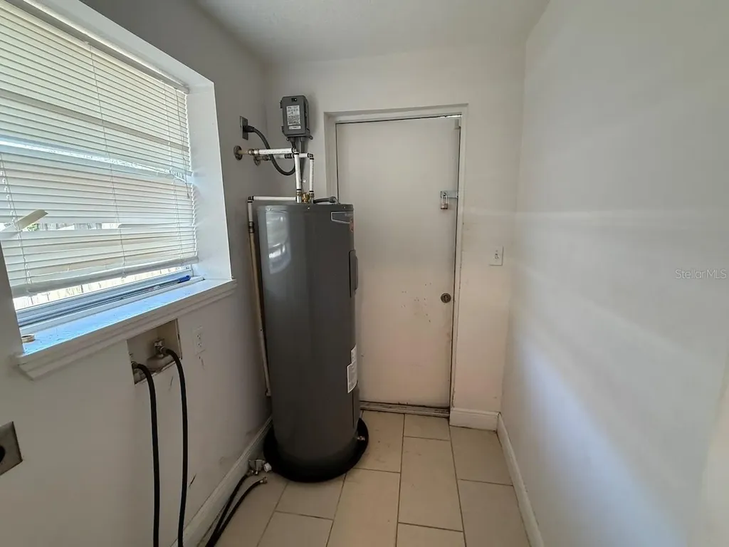 4213 Seybold Avenue Orlando FL 32808