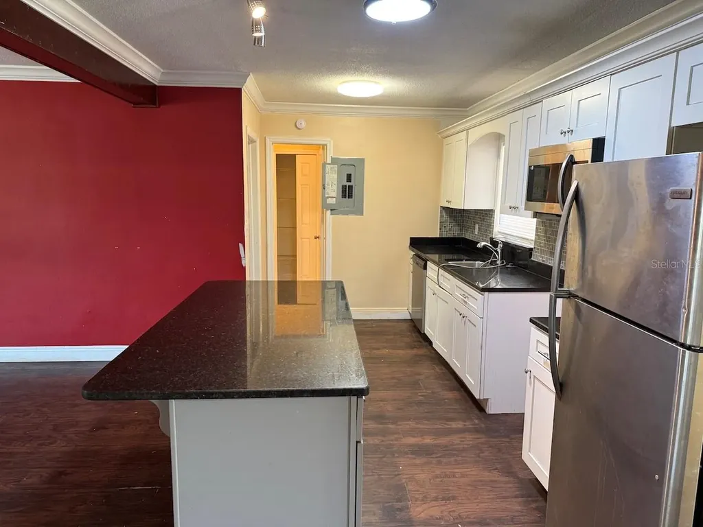 4213 Seybold Avenue Orlando FL 32808