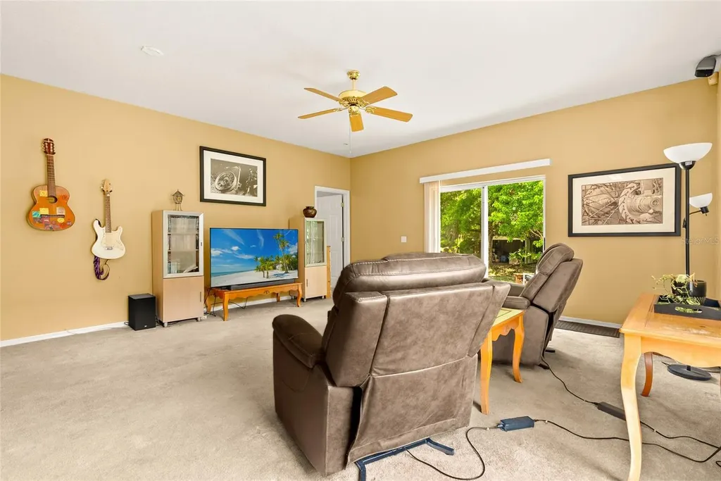 8127 N Packwood Avenue Tampa FL 33604