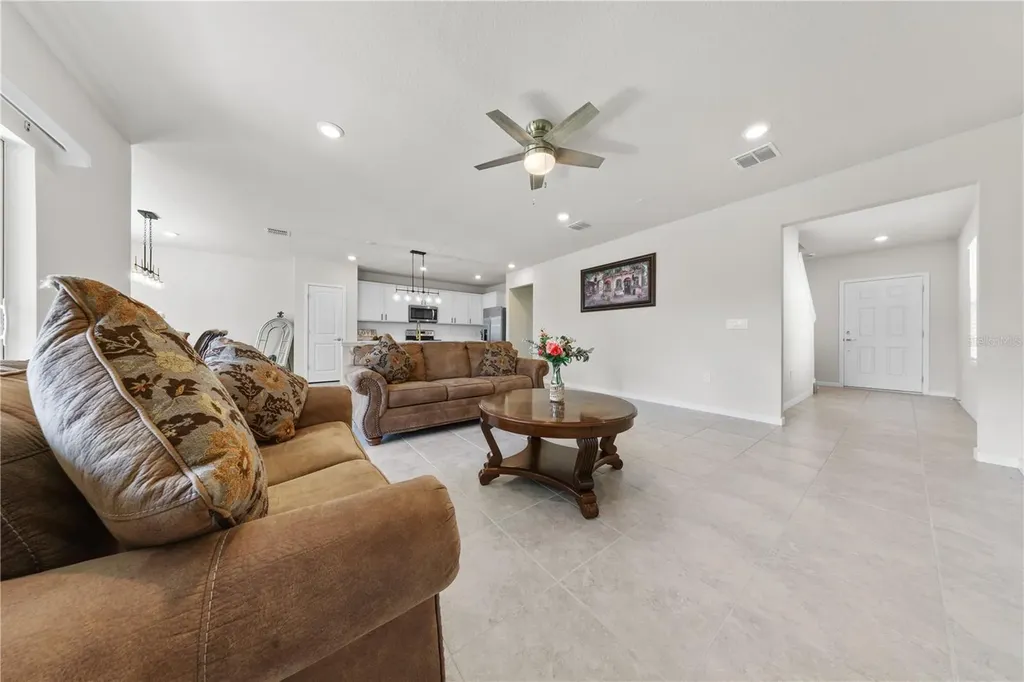 1667 Delightful Drive Davenport FL 33896