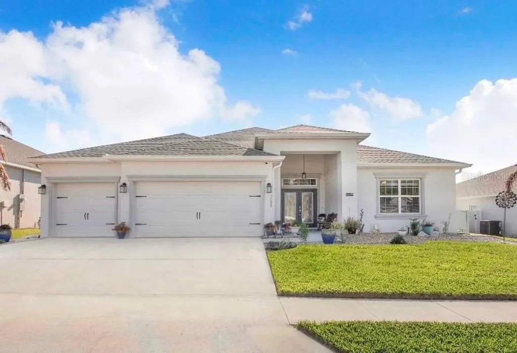 1096 Sandpiper Loop Winter Haven FL 33881