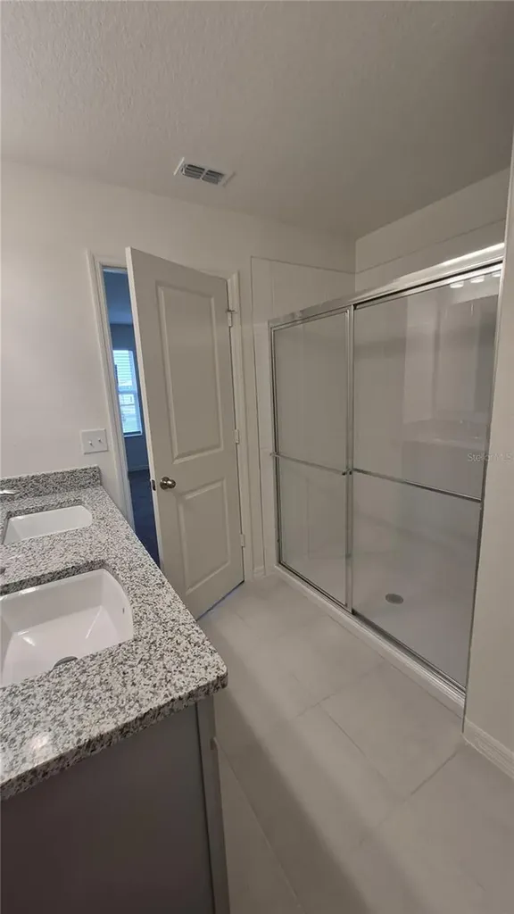 2759 Raindrop Run St, Clermont FL 34714