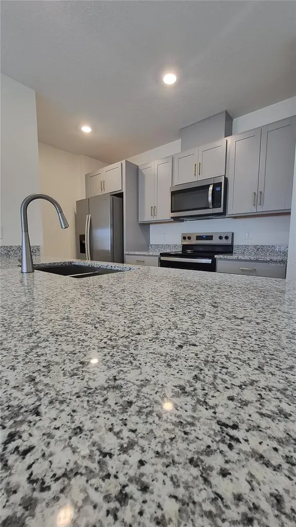 2759 Raindrop Run St, Clermont FL 34714