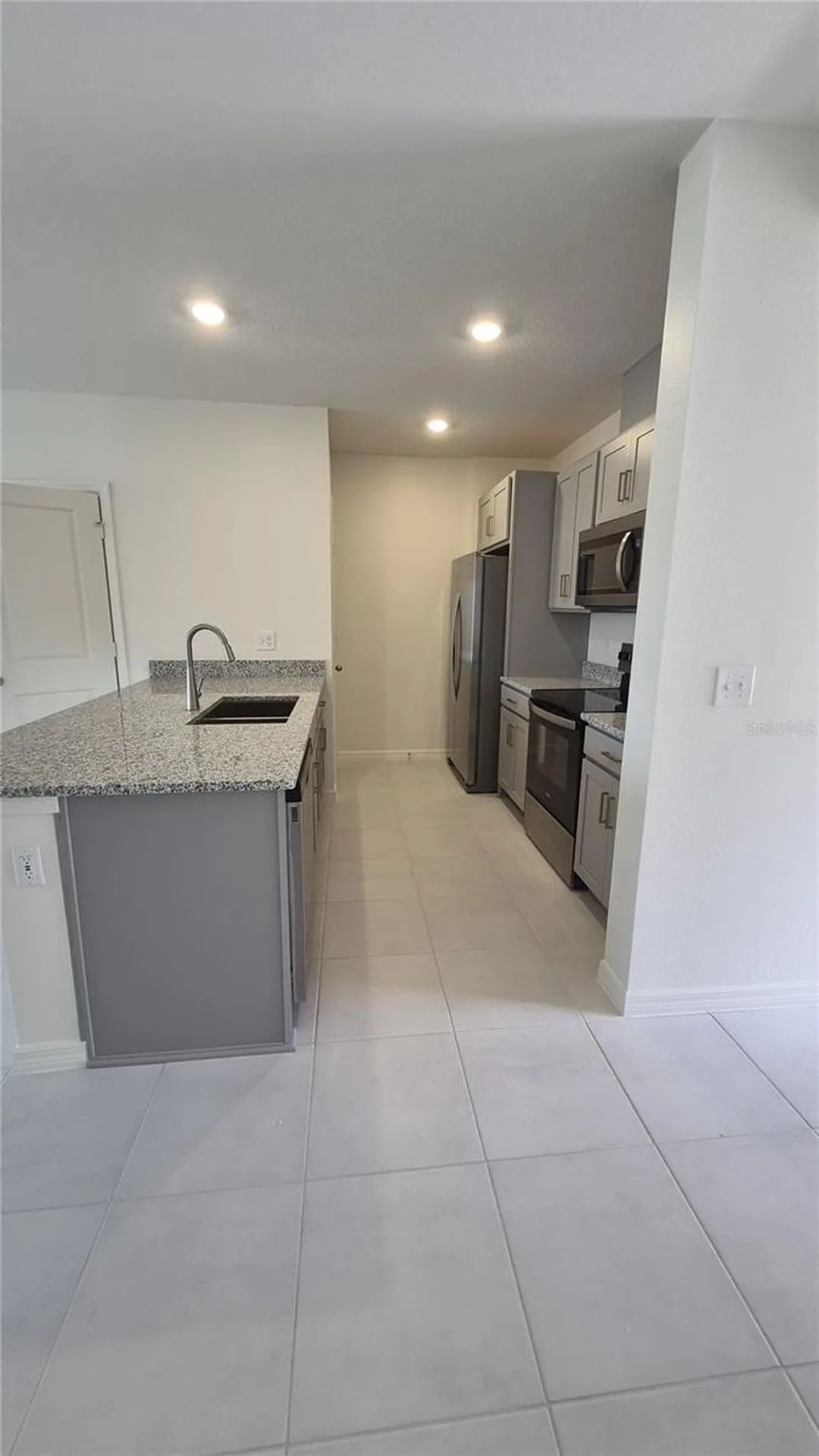 2759 Raindrop Run St, Clermont FL 34714
