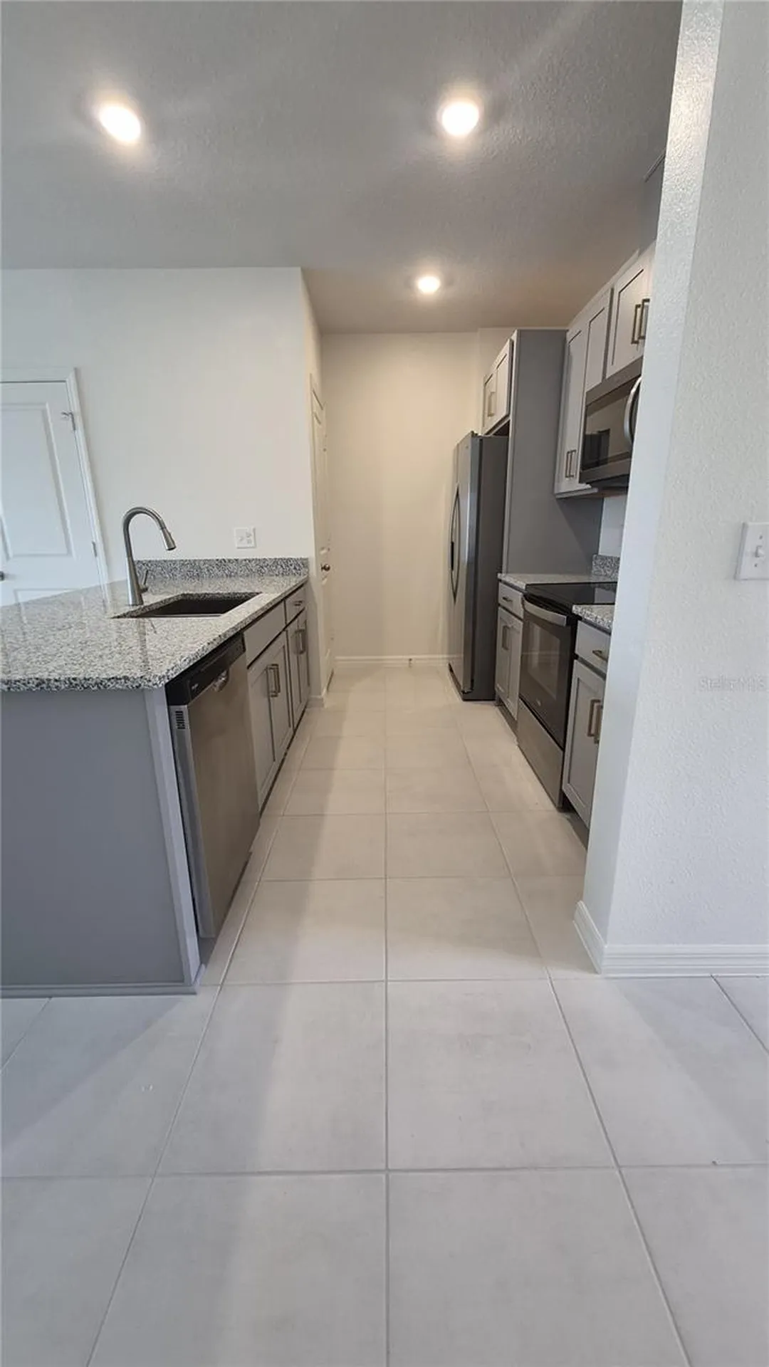 2759 Raindrop Run St, Clermont FL 34714