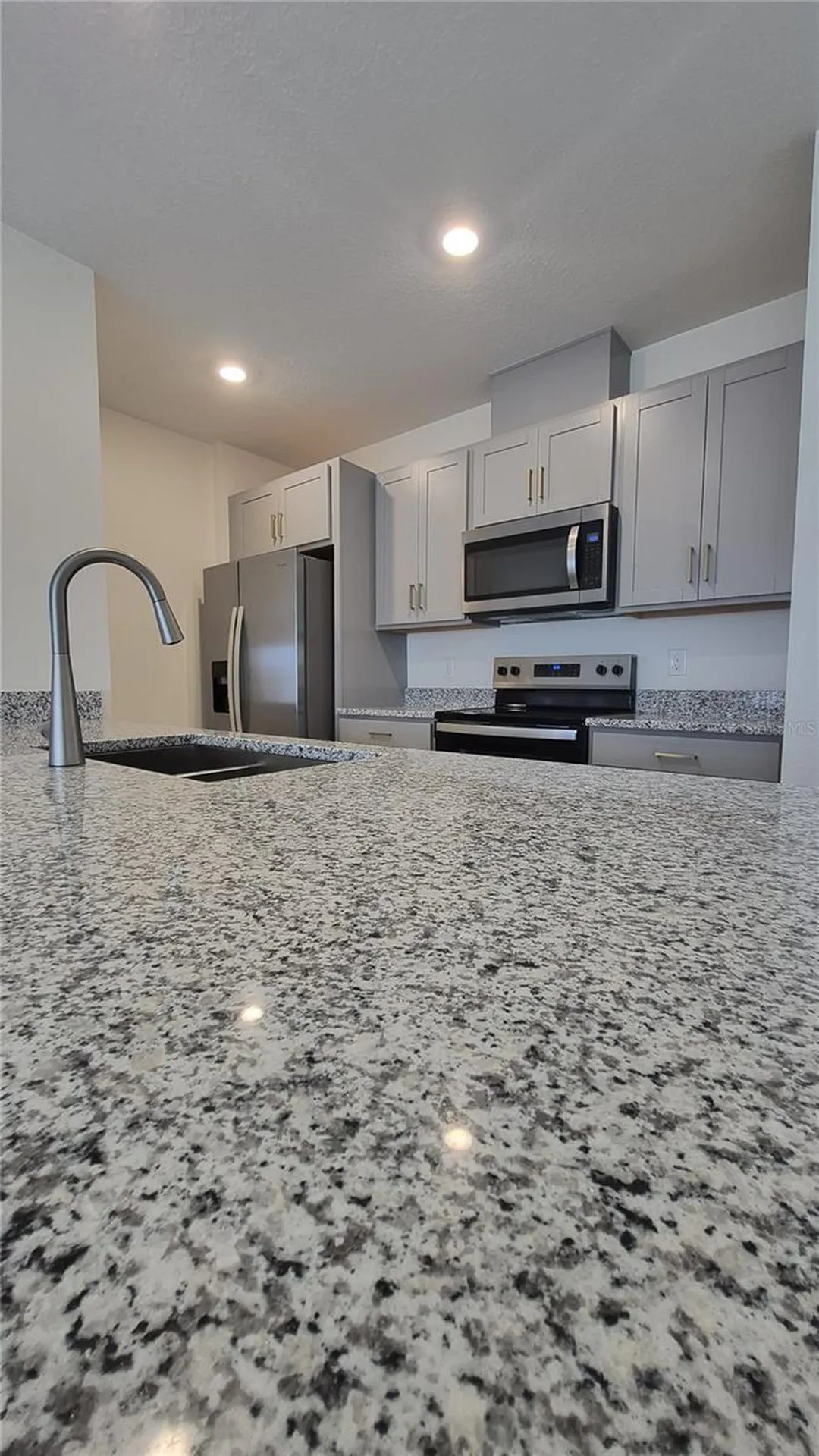 2759 Raindrop Run St, Clermont FL 34714