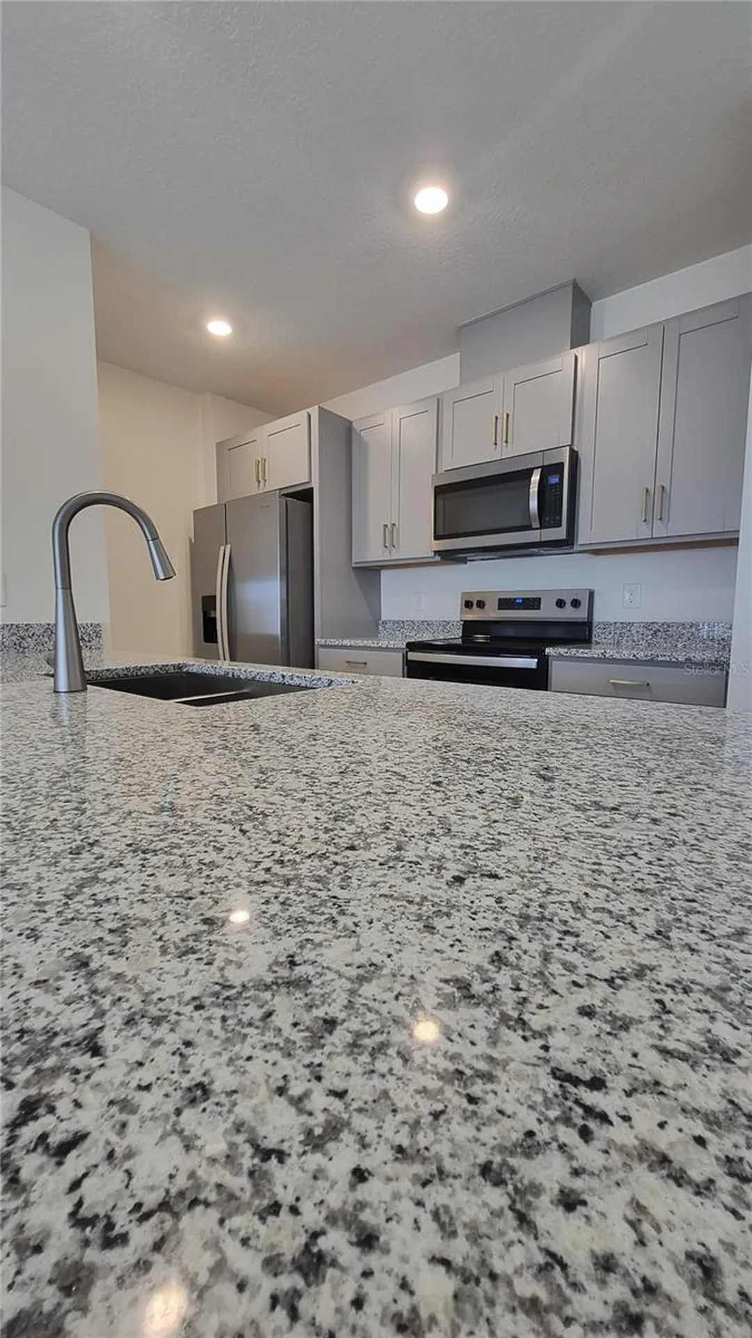 2759 Raindrop Run St, Clermont FL 34714