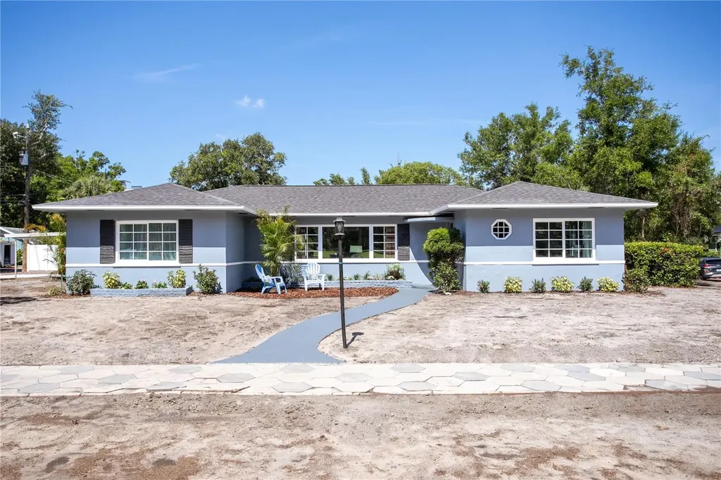 262 30th Street N St Petersburg FL 33713