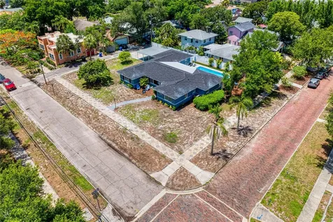 262 30th Street N St Petersburg FL 33713