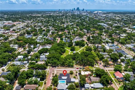 262 30th Street N St Petersburg FL 33713