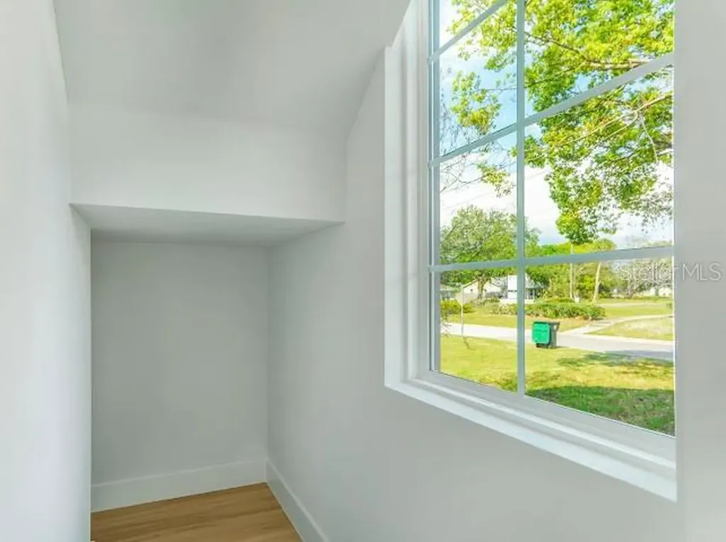 38 S Pollard Street Oakland FL 34760