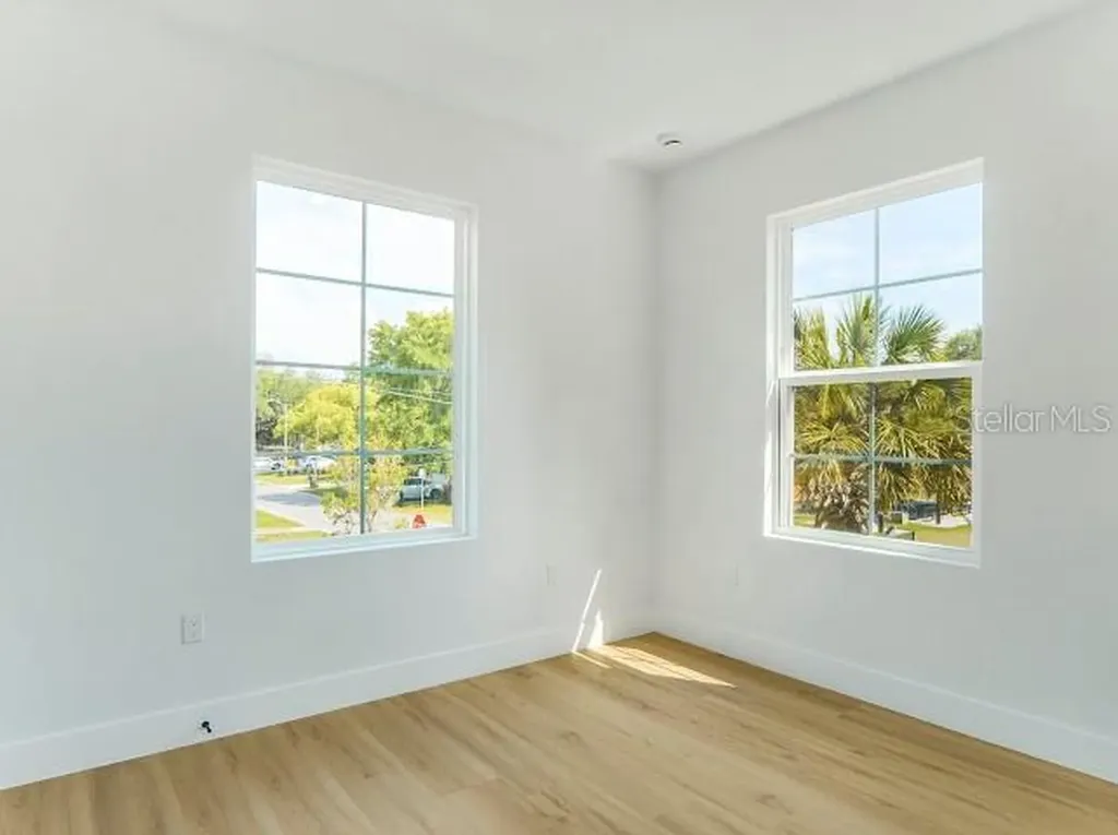 38 S Pollard Street Oakland FL 34760