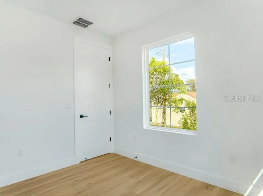 38 S Pollard Street Oakland FL 34760