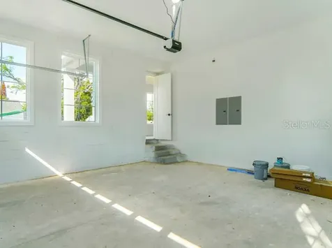 38 S Pollard Street Oakland FL 34760
