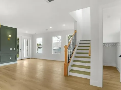 38 S Pollard Street Oakland FL 34760