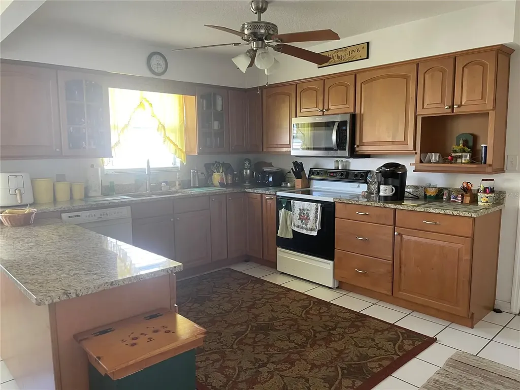 7111 Alamanda Boulevard W Lake Wales FL 33898