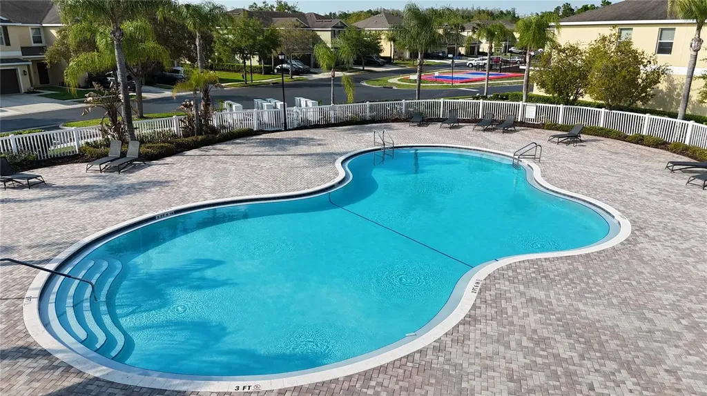 8526 Sandpiper Ridge Avenue Tampa FL 33647
