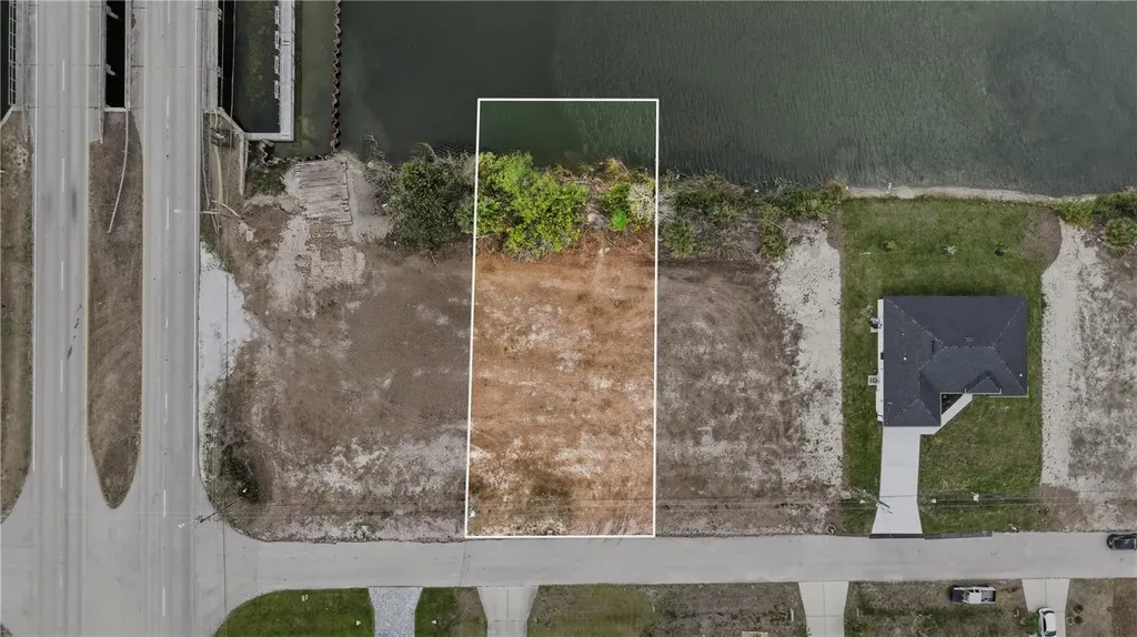 1525 NW 17th Street Cape Coral FL 33993