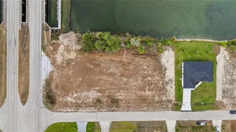 1525 NW 17th Street Cape Coral FL 33993