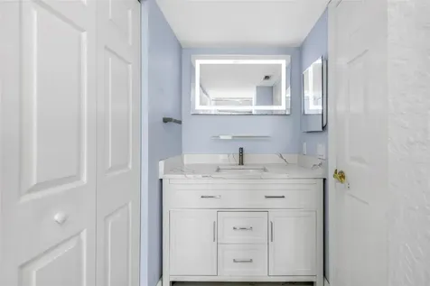 1000 Cove Cay Drive Clearwater FL 33760